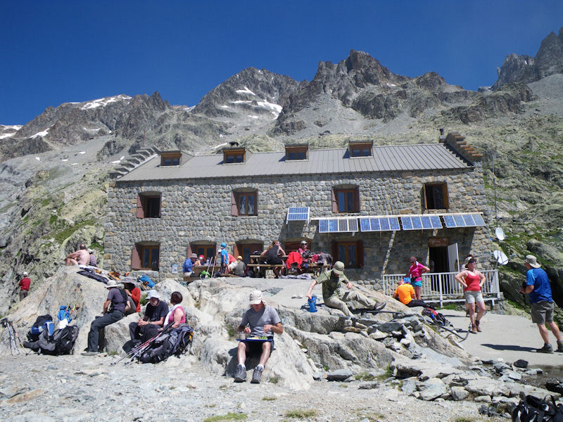 Glacier Blanc Hut on the way to the Ecrins Hut